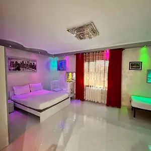 https://villa-casa-gena.hotelslidodijesolo.com
